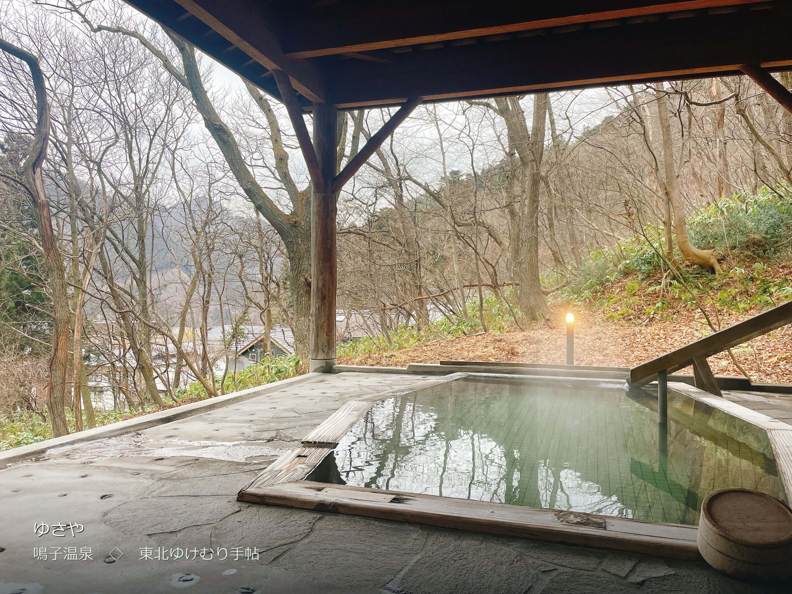 ゆさや旅館の離れにある貸切露天風呂「茜の湯」